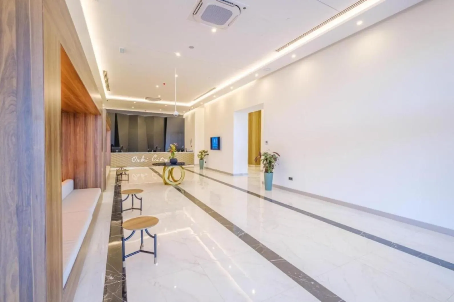 Serene Sea View Aparthotel In Orbi City Batum