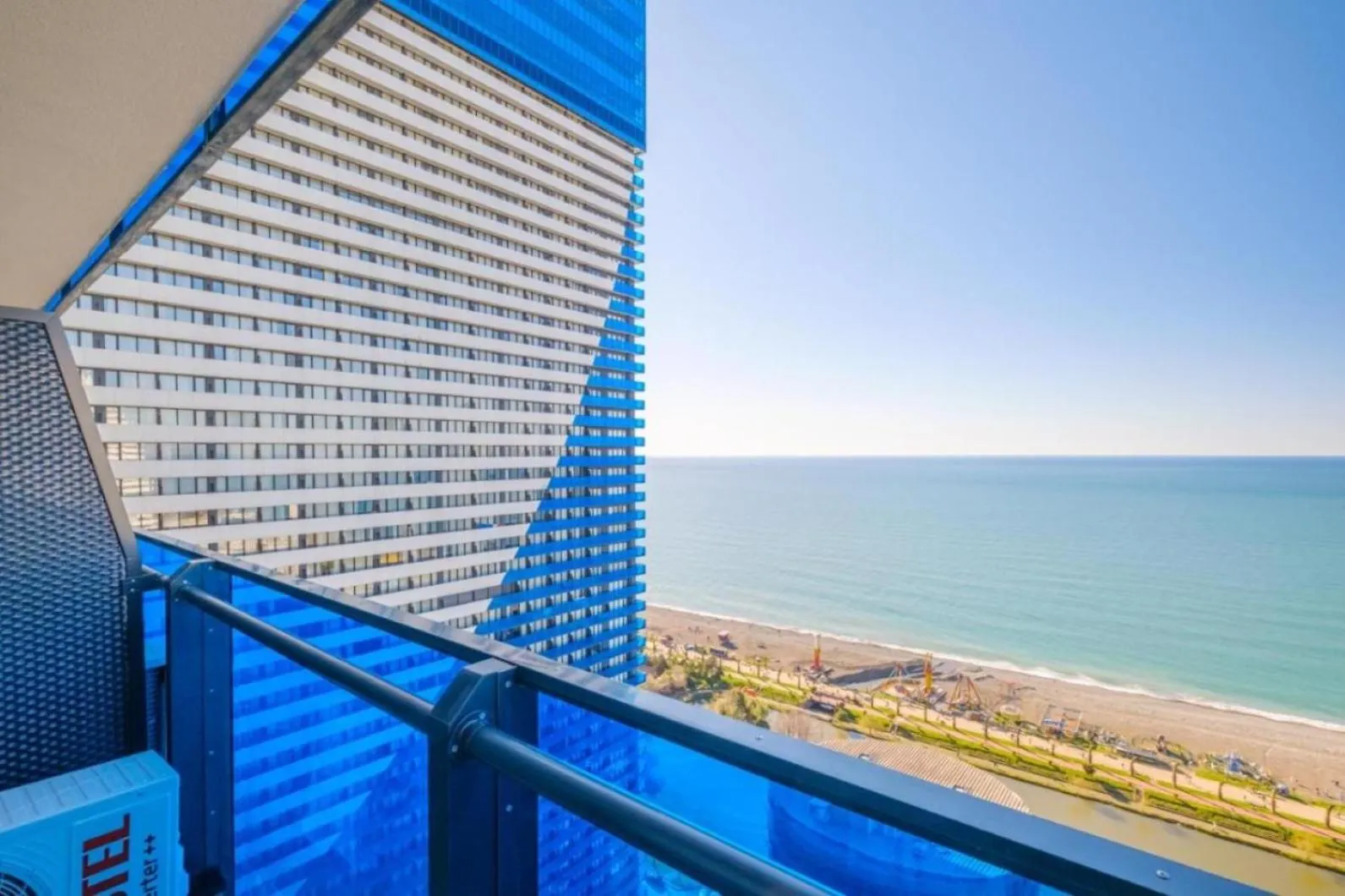 Serene Sea View Aparthotel In Orbi City Batum
