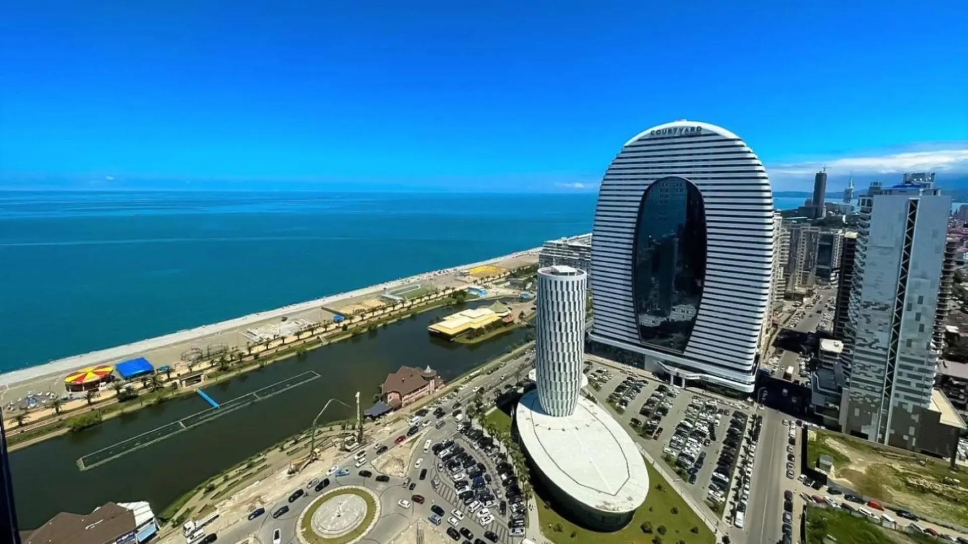 Serene Sea View Aparthotel In Orbi City Batum